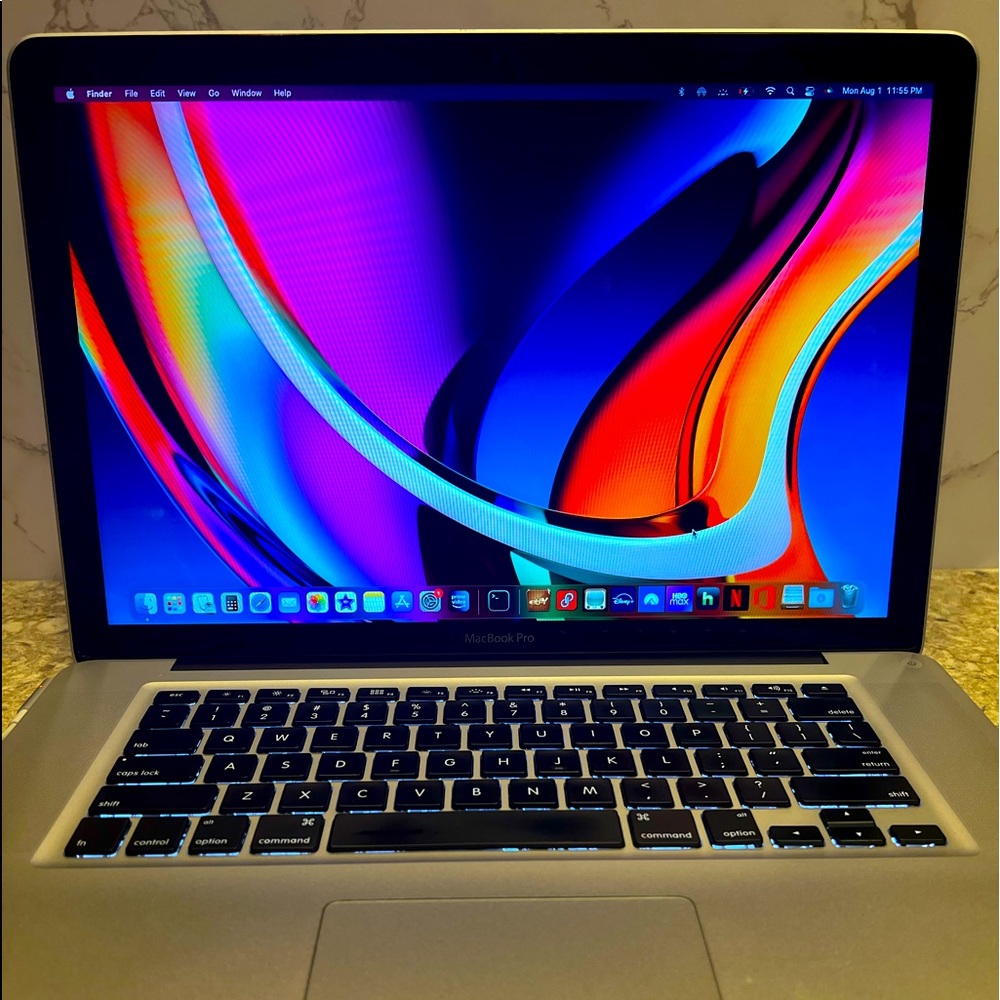 MacBook Pro 15” Mid 2012 4-Core/8Threads i7 2.3Ghz Dual Graphics 8GB RAMMonterey